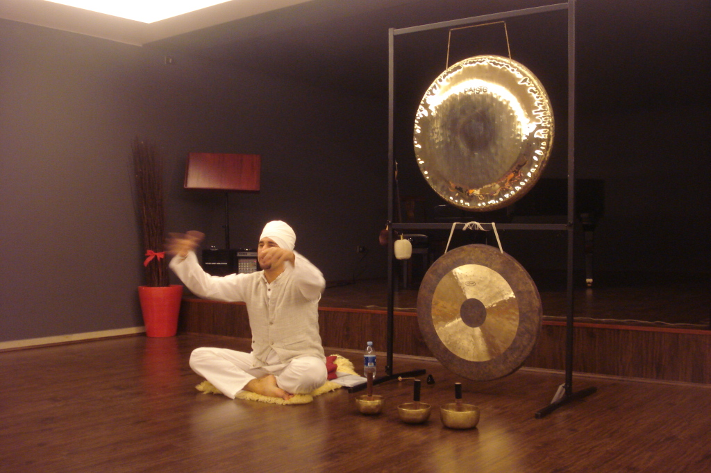 Foto Gallery Gong Therapy meditation